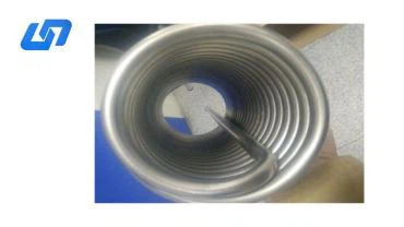 Evaporador de titânio em serpentina para tanque de lagosta
